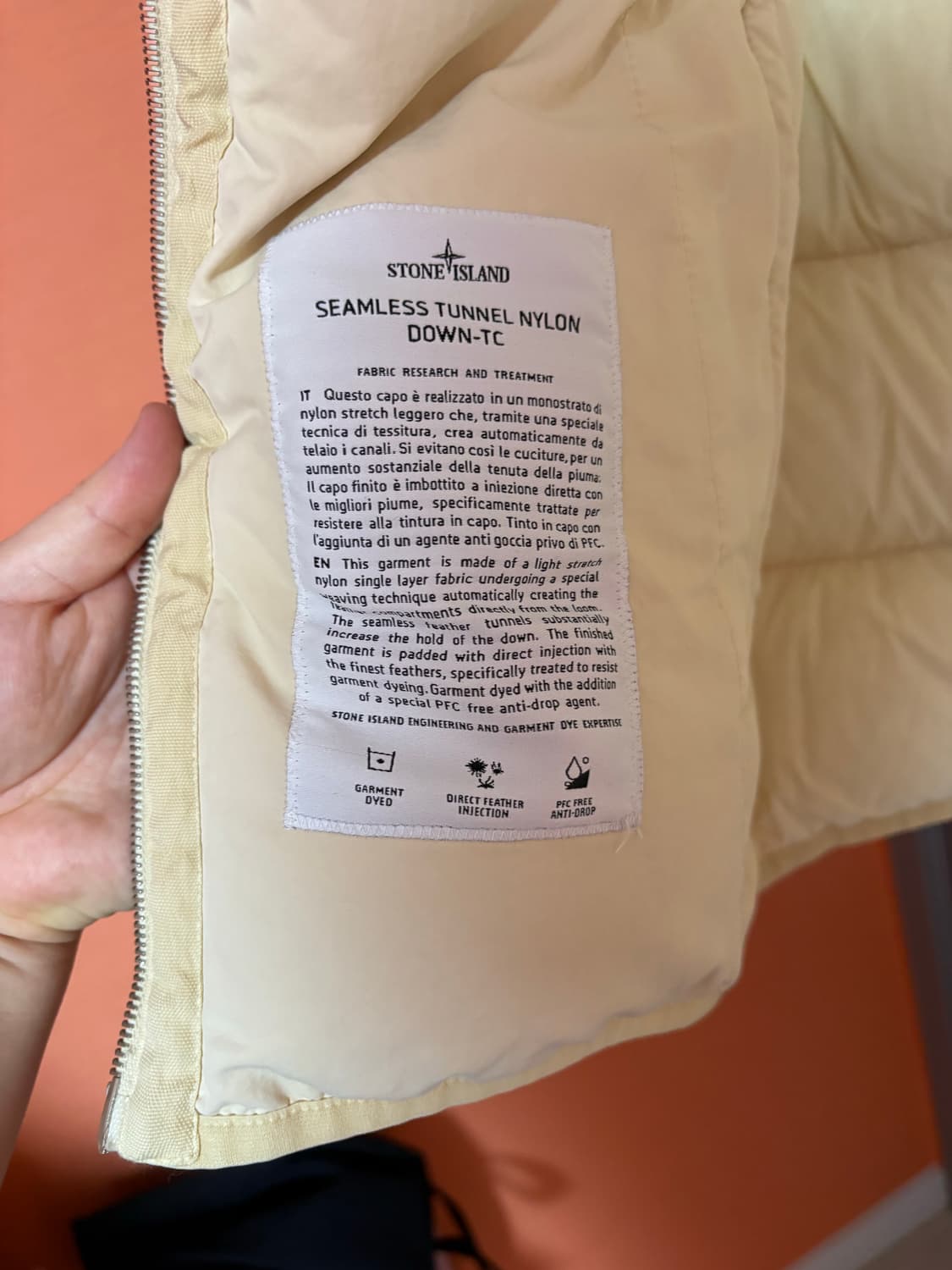스톤아일랜드 심리스 터널 나일론 다운 TC 스토코 XL 판매합니다. 상품이미지6