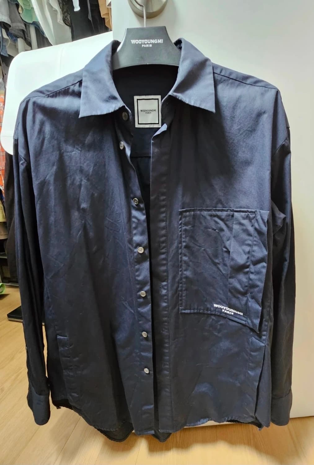 우영미 백로고 셔츠 상품이미지1