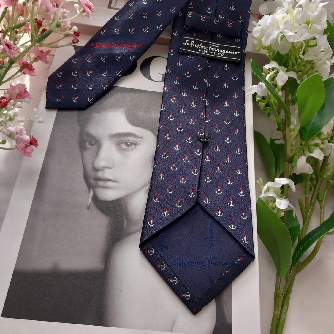 페라가모 실크 네이비 앵커 패턴 넥타이 7.3cm A+등급 K1726
 상품이미지9