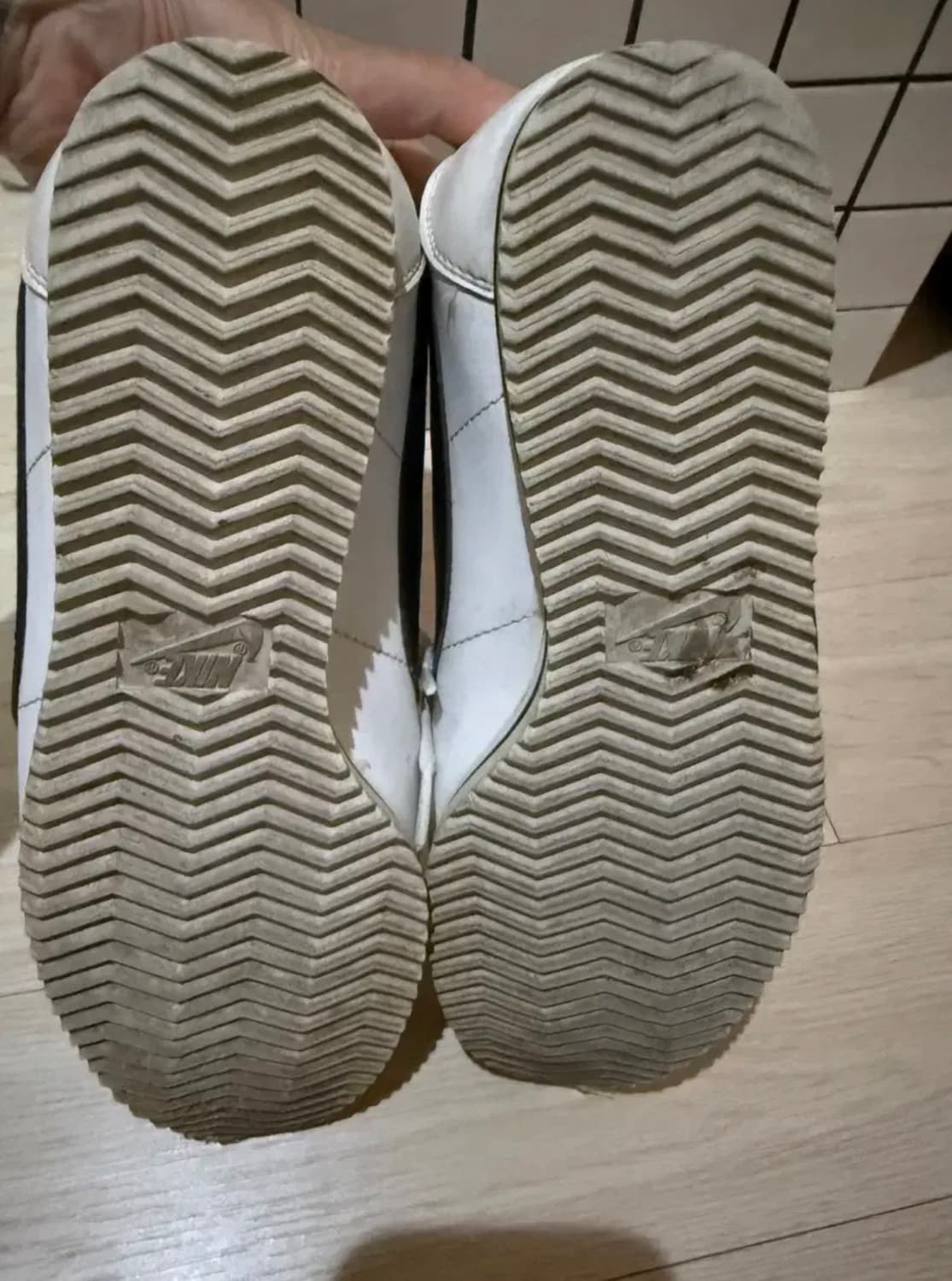 나이키 클래식 코르테즈 레더 흰검 250 상품이미지5