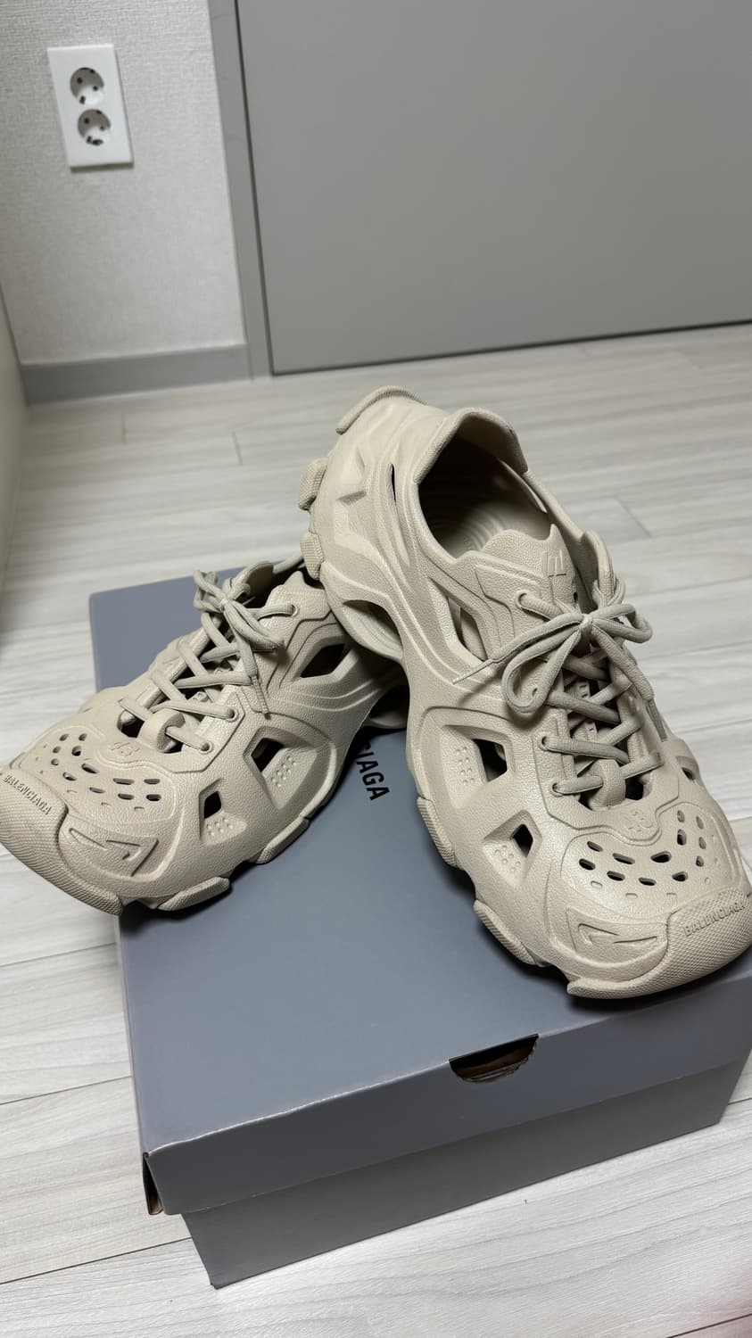 [43] 발렌시아가 HD 레이스업 스니커즈 누드컬러 (타우페) 상품이미지3