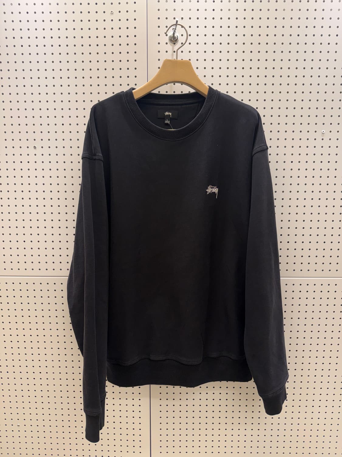 스투시 스몰로고 블랙 스웻 셔츠 U754 상품이미지2