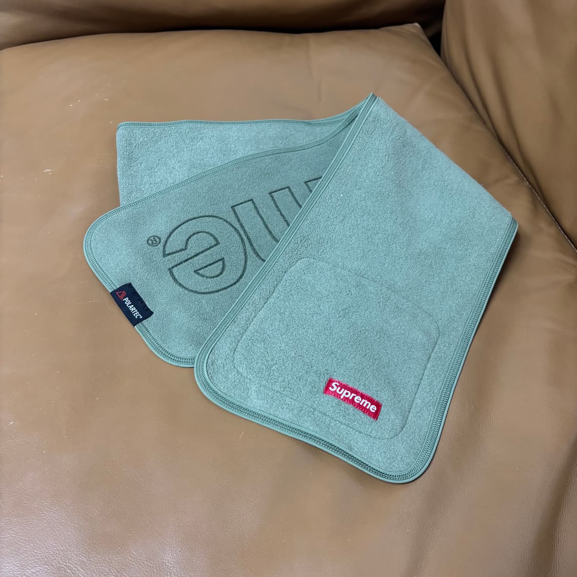 슈프림 머플러 목도리 카키 인사이드 포켓 상품이미지1