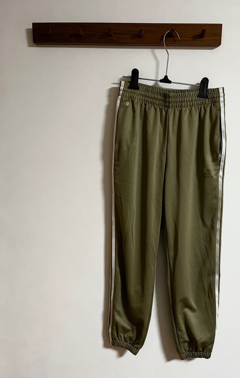 아디다스 삼선 트레이닝 바지 카키 상품이미지3