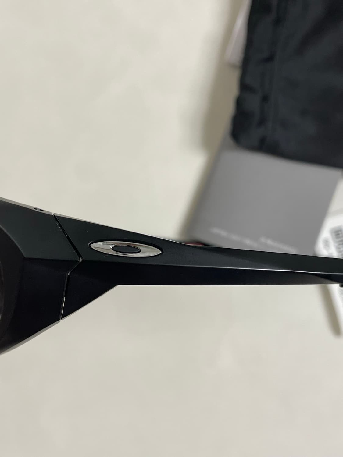 오클리 선글라스 OO9438-0158 블랙 상품이미지6