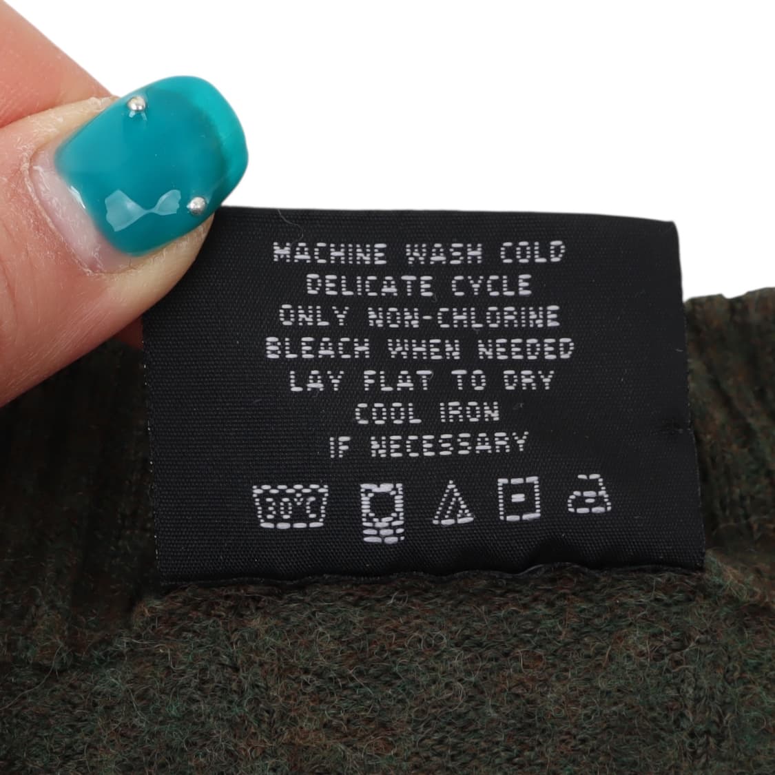 폴로진스 카키 스윙 쉴드 로고 모크넥 니트 상품이미지9