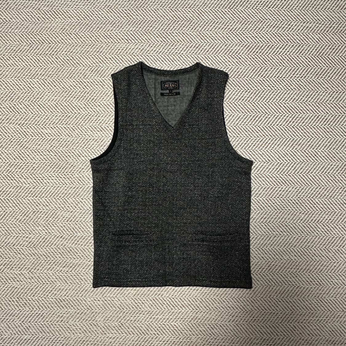 BEAMS PLUS herringbone v neck vest 상품이미지1
