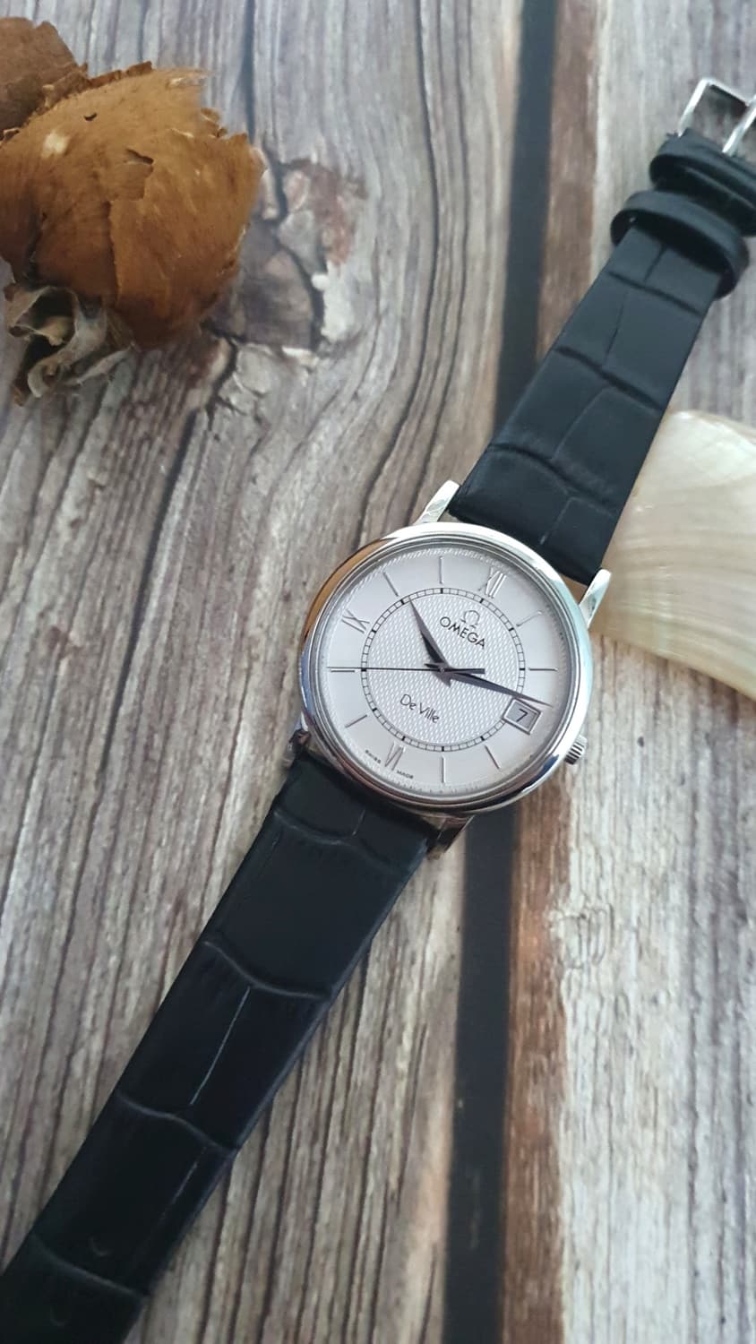 오메가 드빌 프레스티지 남여공용 쿼츠시계 상품이미지2