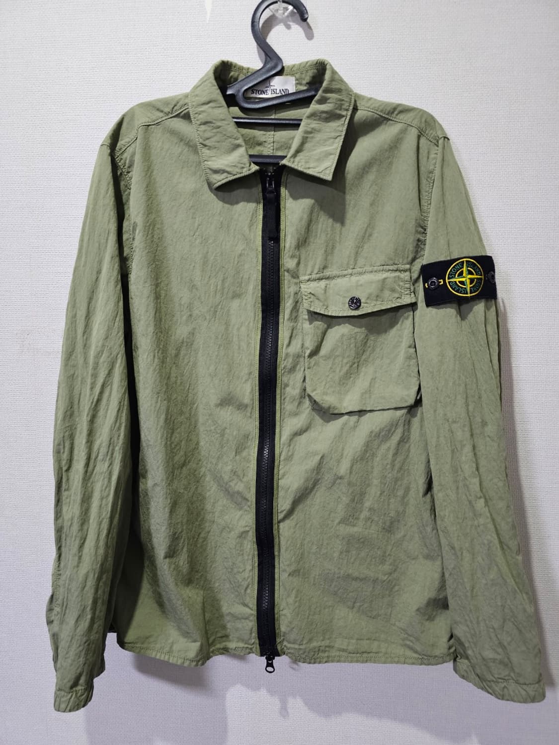 정품 스톤아일랜드 올리브 카키 오버셔츠 90 / S 상품이미지1