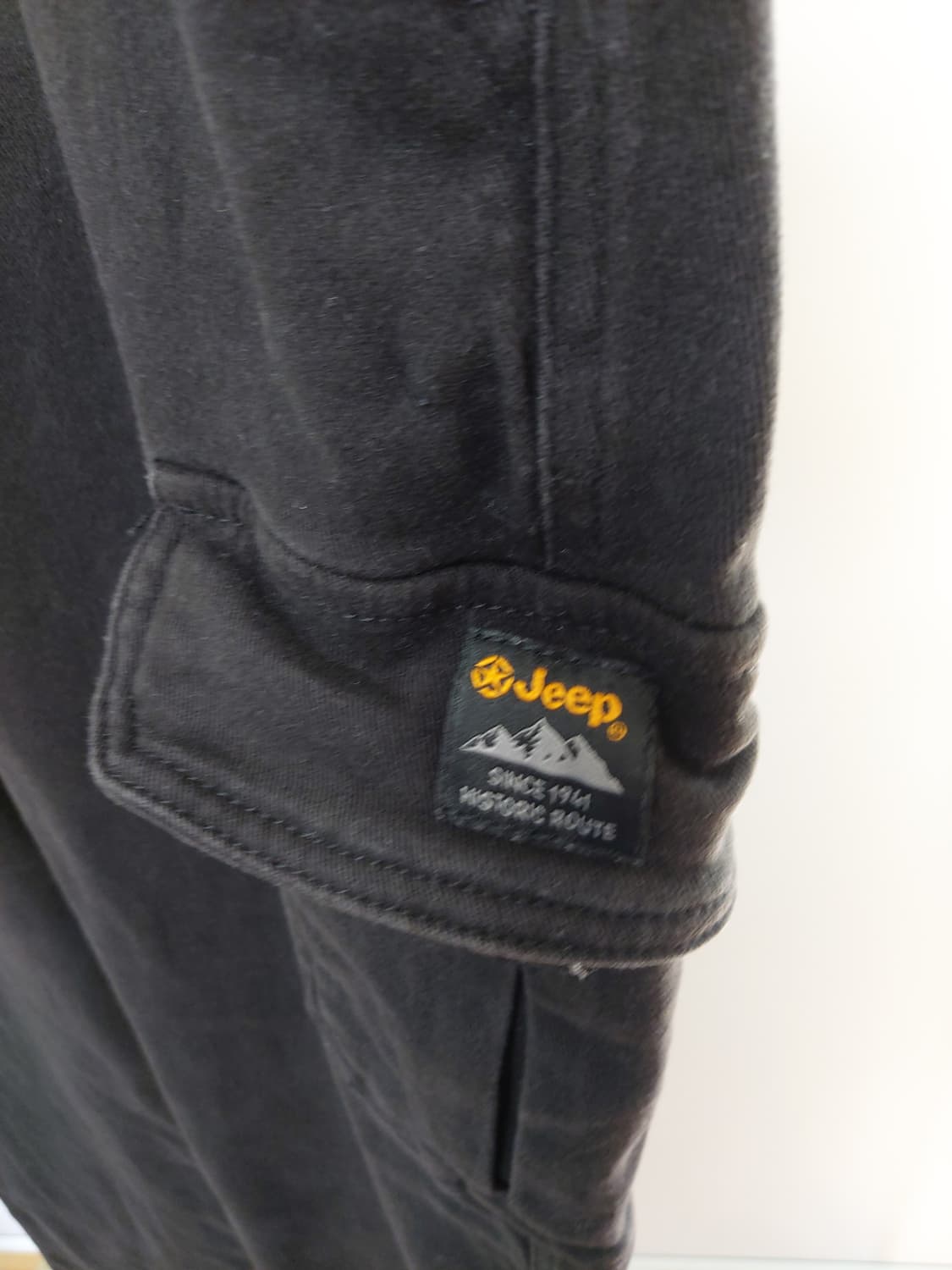 JEEP 블랙 카고 팬츠(34인치)

 상품이미지3