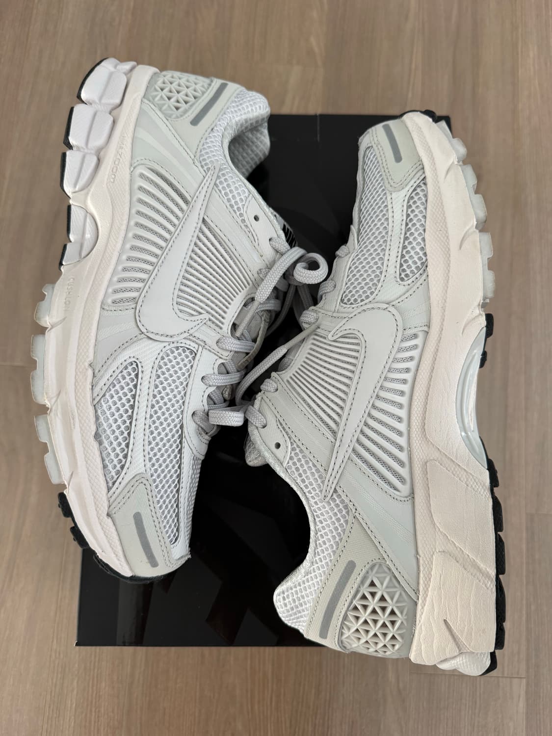 나이키 줌 보메로 5 SP 바스트 그레이 2023 265 상품이미지3