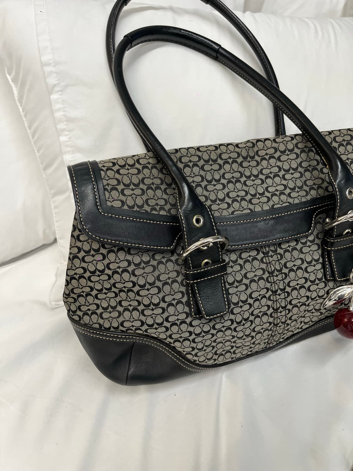 Coach Black Chic Shoulder Bag 상품이미지5