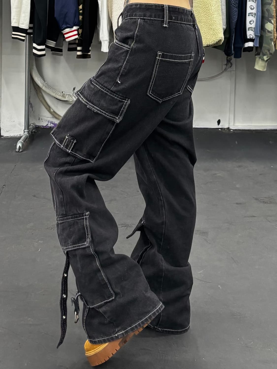 VTG 워시드 멀티포켓 데님 카고팬츠 상품이미지4