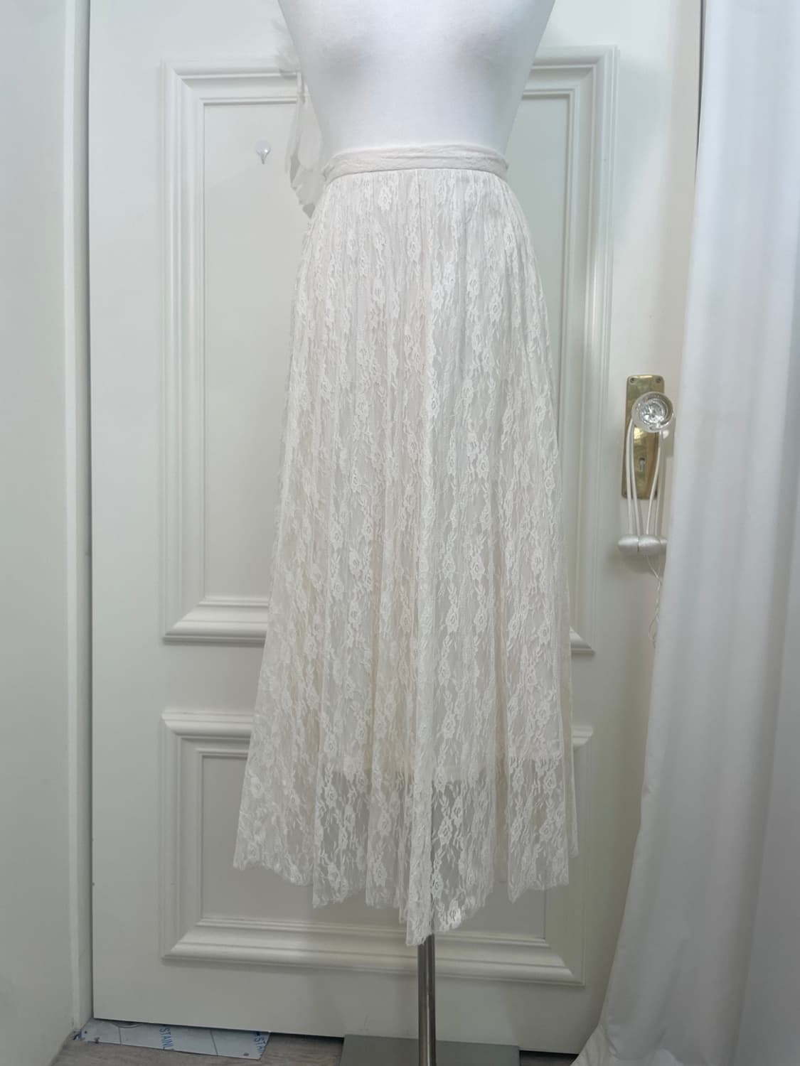 ivory lace pleats banding long skirt 상품이미지5