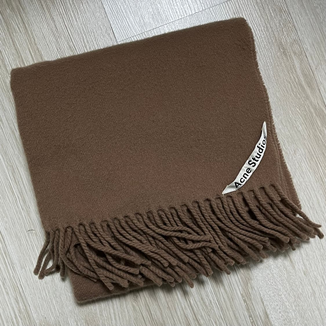아크네 스튜디오 머플러 카멜 내로우 상품이미지1