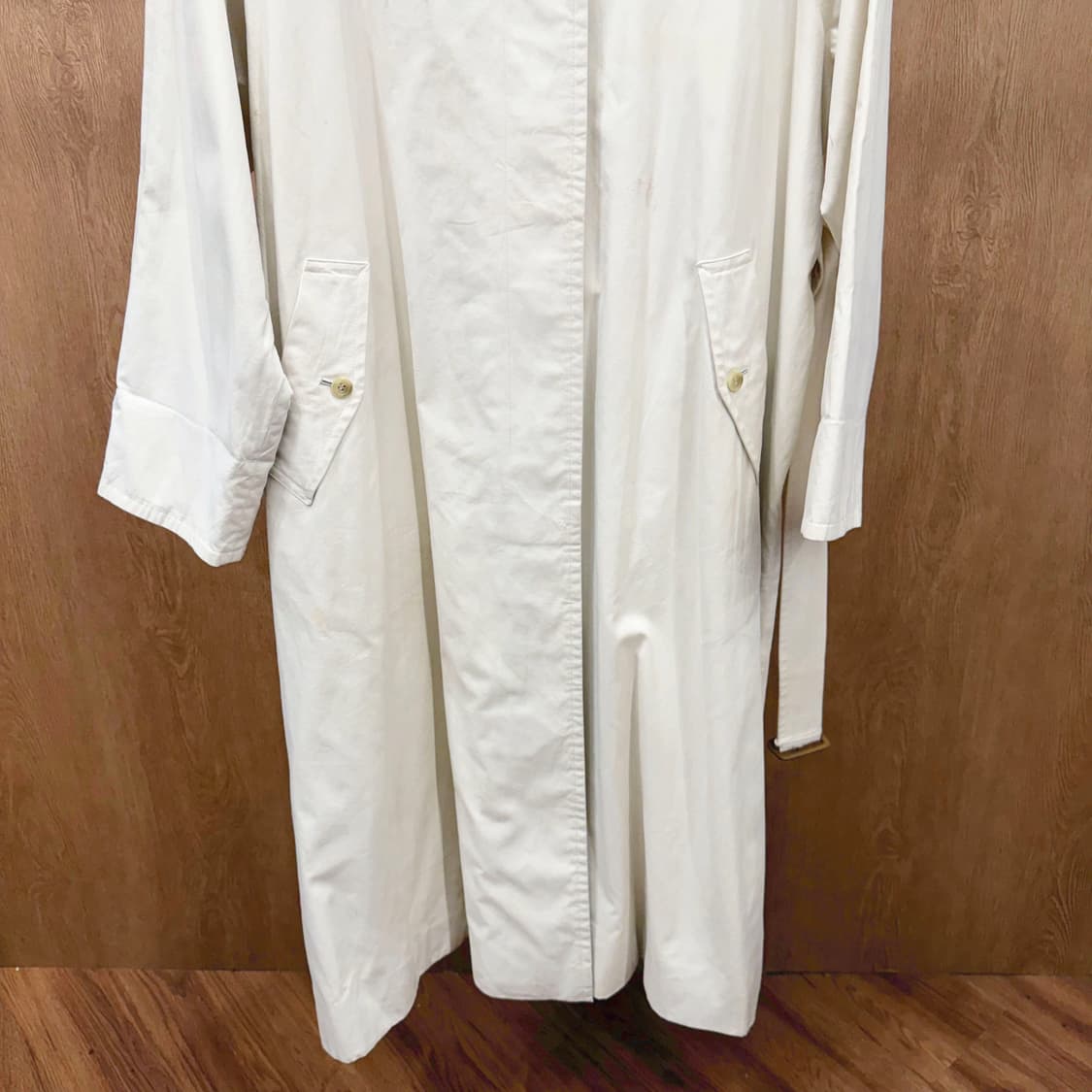 버버리 트렌치 코트 싱글 래글런 롱 벨트 포켓 디테일 아이보리 상품이미지5