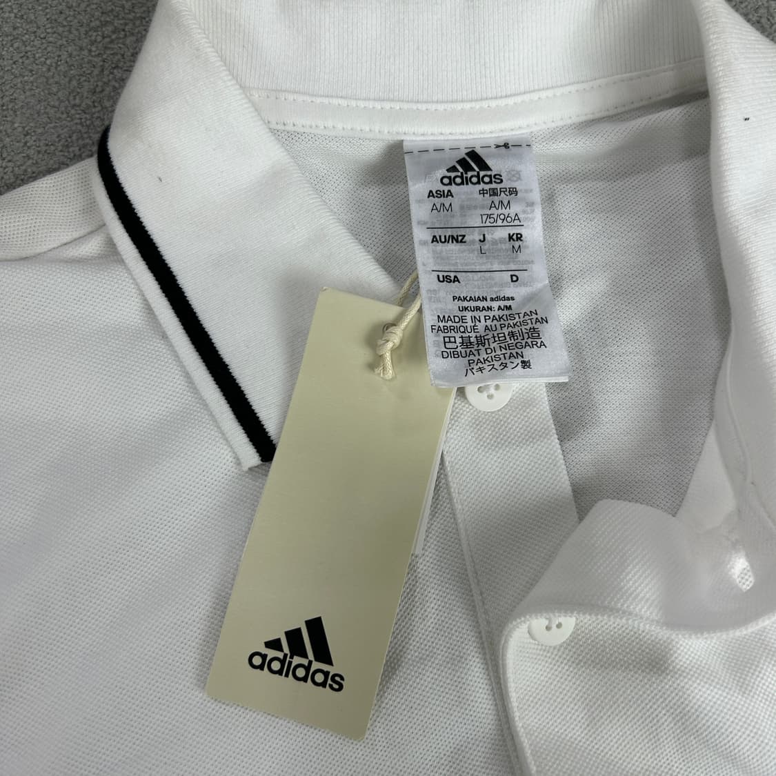 아디다스 카라티 화이트 반팔  상품이미지2
