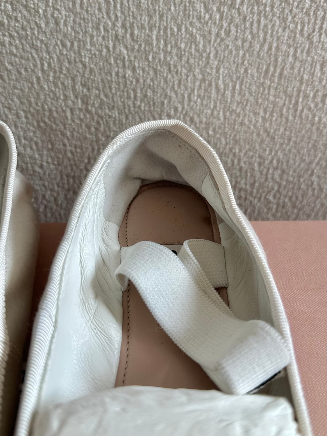 미우미우 새틴 리본 발레리나 슈즈 36.5(235) 상품이미지7