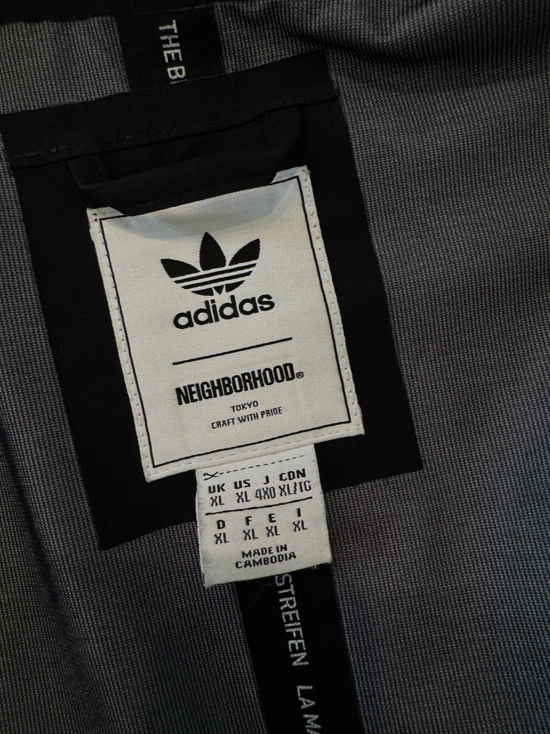 아디다스 x 네이버후드 상품이미지3