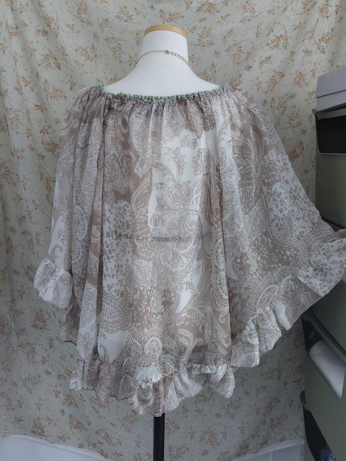 [히피룩] 페이즐리 패턴 시폰 블라우스 프릴 장식 상품이미지4