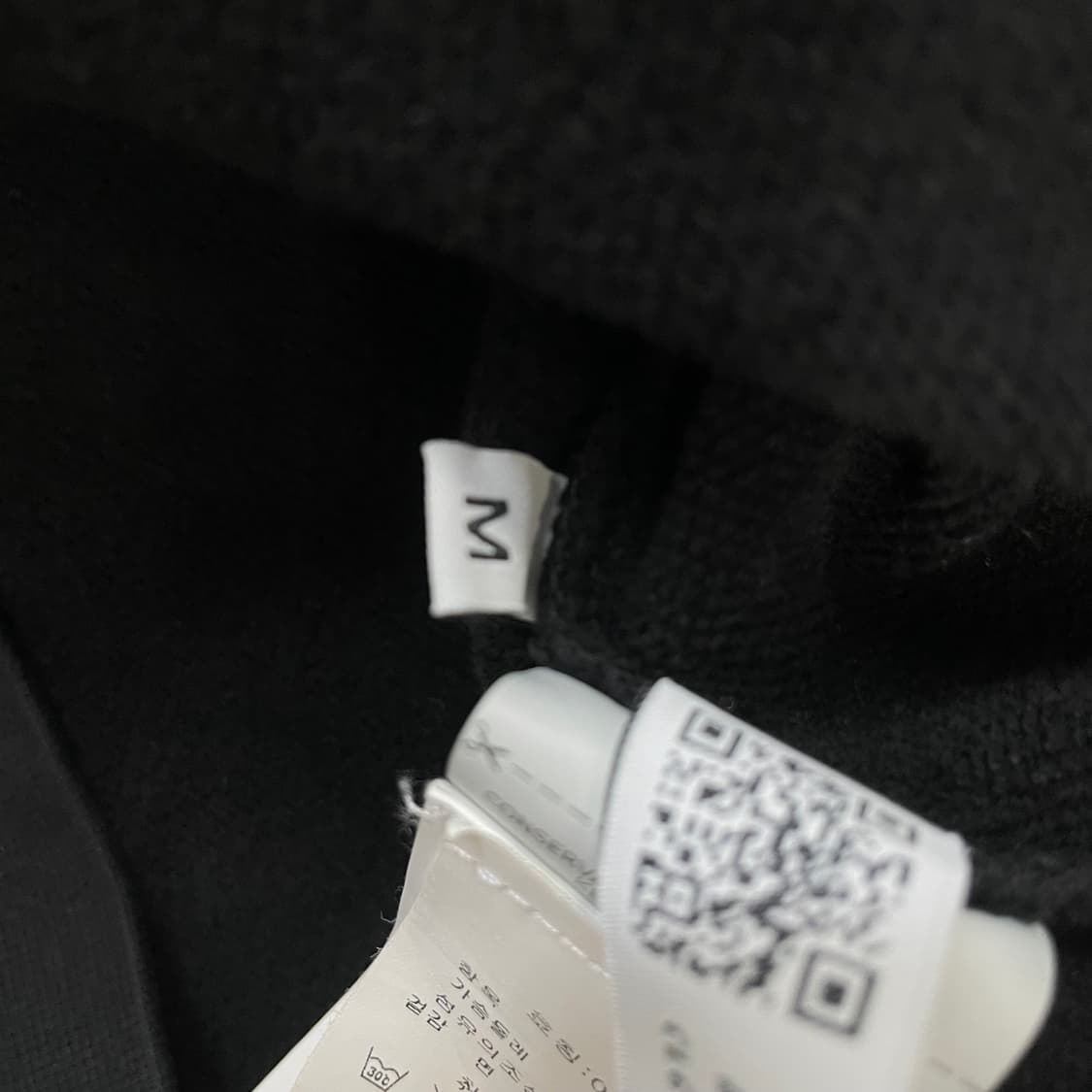 C.P 컴퍼니 렌즈 와펜 크루넥 맨투맨 블랙 상품이미지6