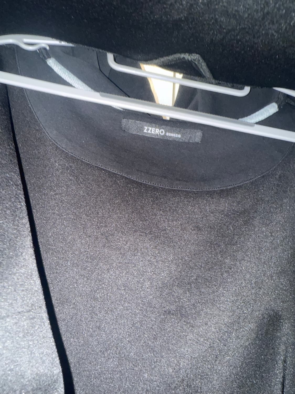 송지오 블랙 후드티 상품이미지2