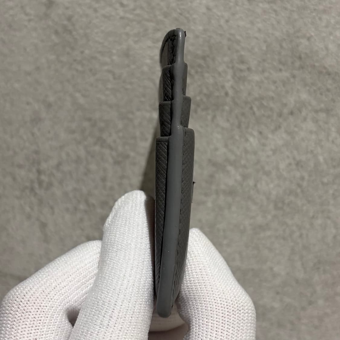 A+ OS사이즈 프라다 밀라노 카드지갑 그레이 상품이미지3