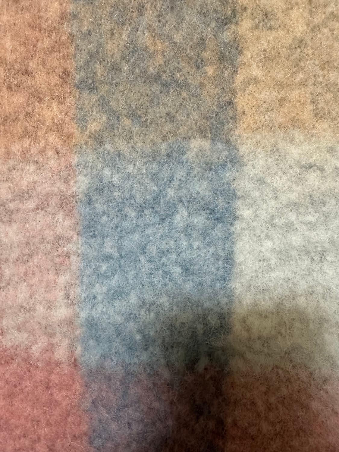 아크네 스튜디오 알파카모헤어울멀티체크남여공용 머플러 정품 상품이미지6