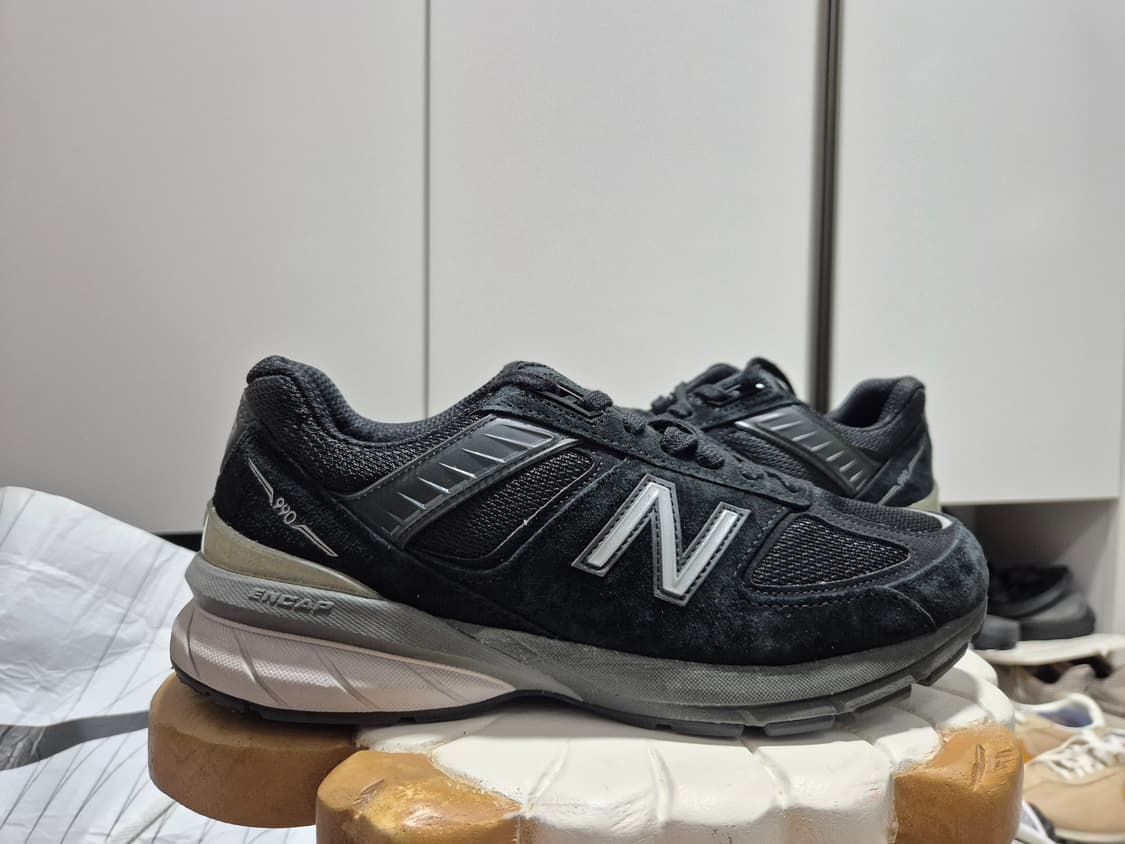 뉴발란스 m990v5 블랙 상품이미지3