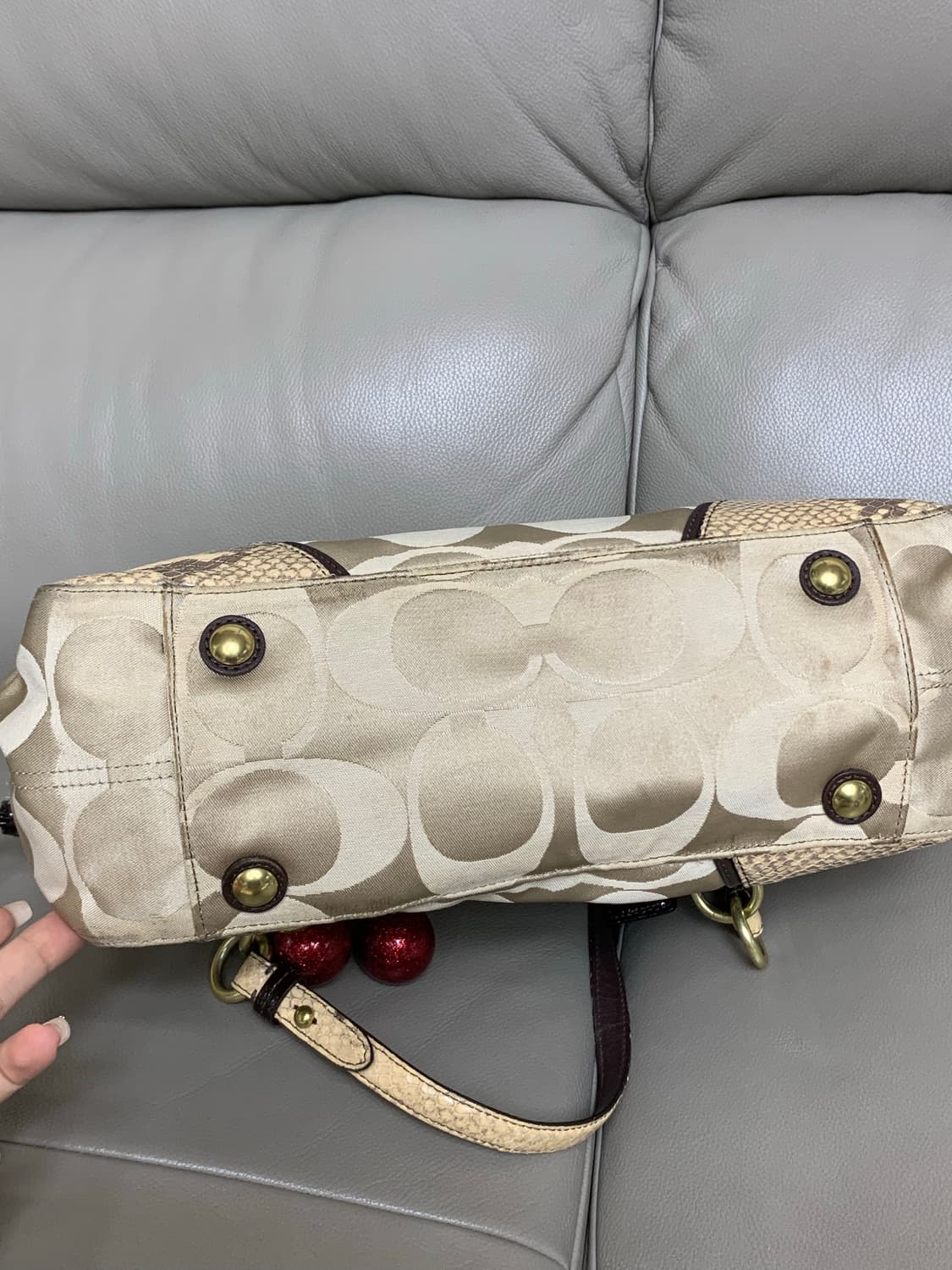 코치 시그니처 뱀피 숄더백 y2k 상품이미지4