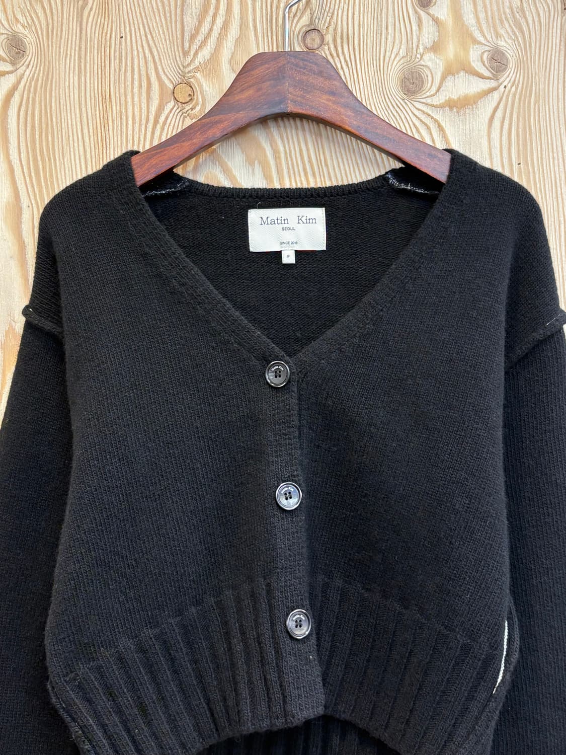 마뗑킴 스티치 크롭 가디건 상품이미지3