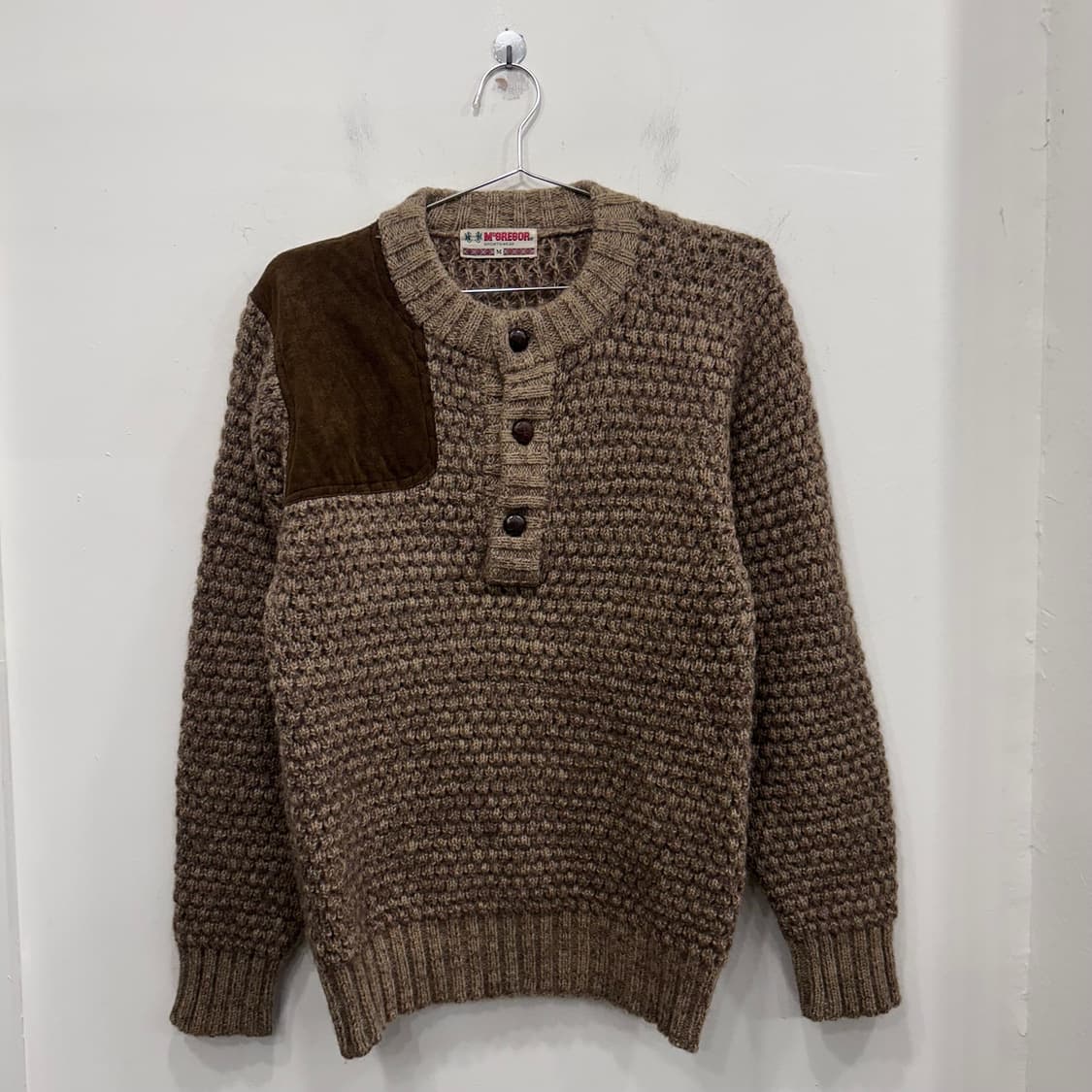 맥그리거 스포츠웨어 스웨이드 패치 헤비 스웨터 상품이미지2