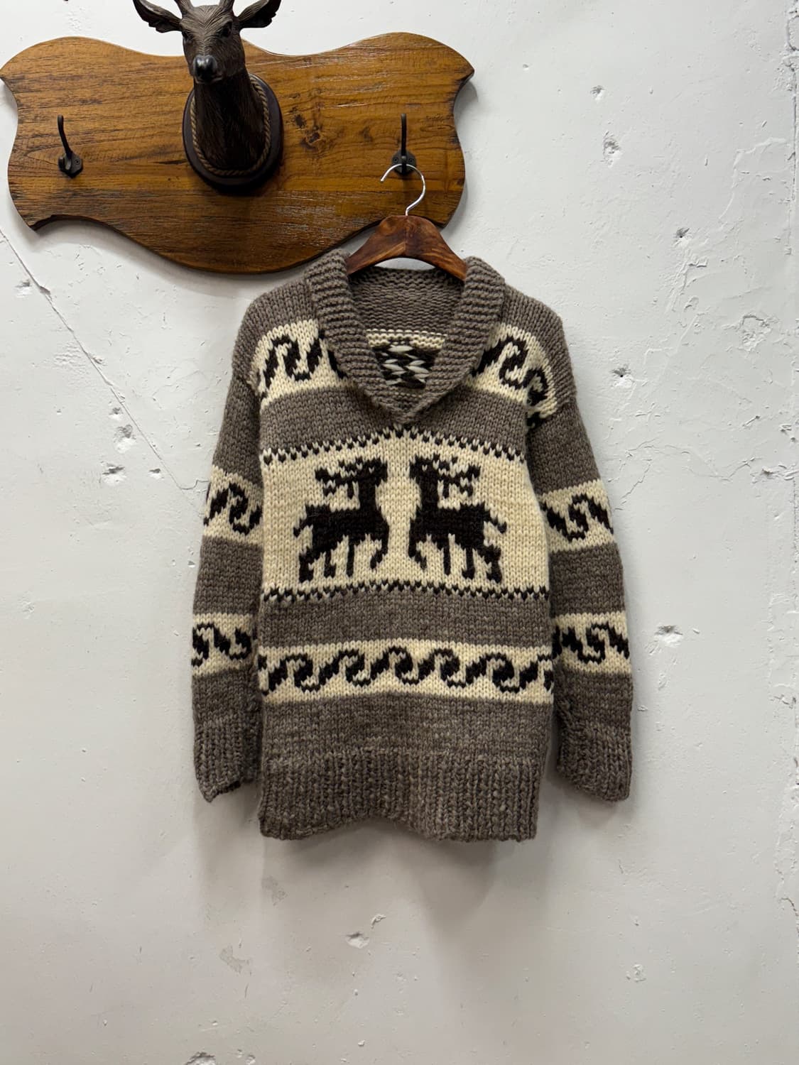 44) Shawl Collar Knit Sweater 상품이미지2