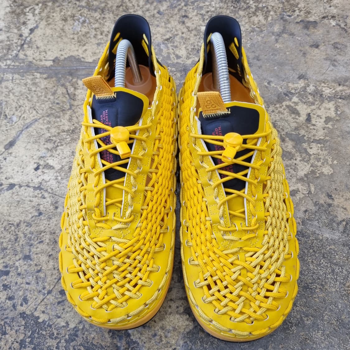 나이키 ACG 워터 캣+ 비비드 설퍼 (270) 상품이미지4