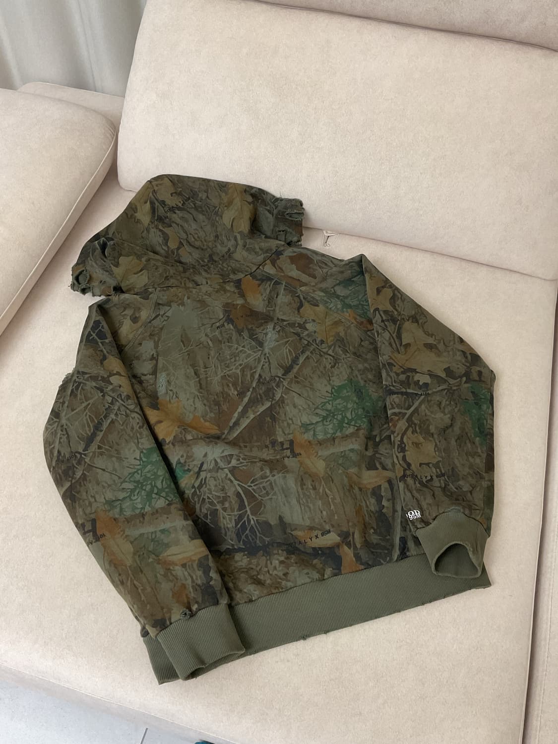 Alyx distressed camo zip up hoodie 상품이미지2