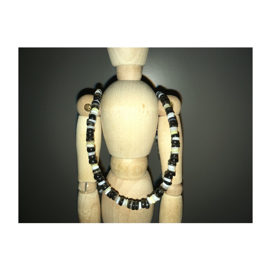 [악] 블랙&화이트 자개비즈 목걸이 상품이미지3