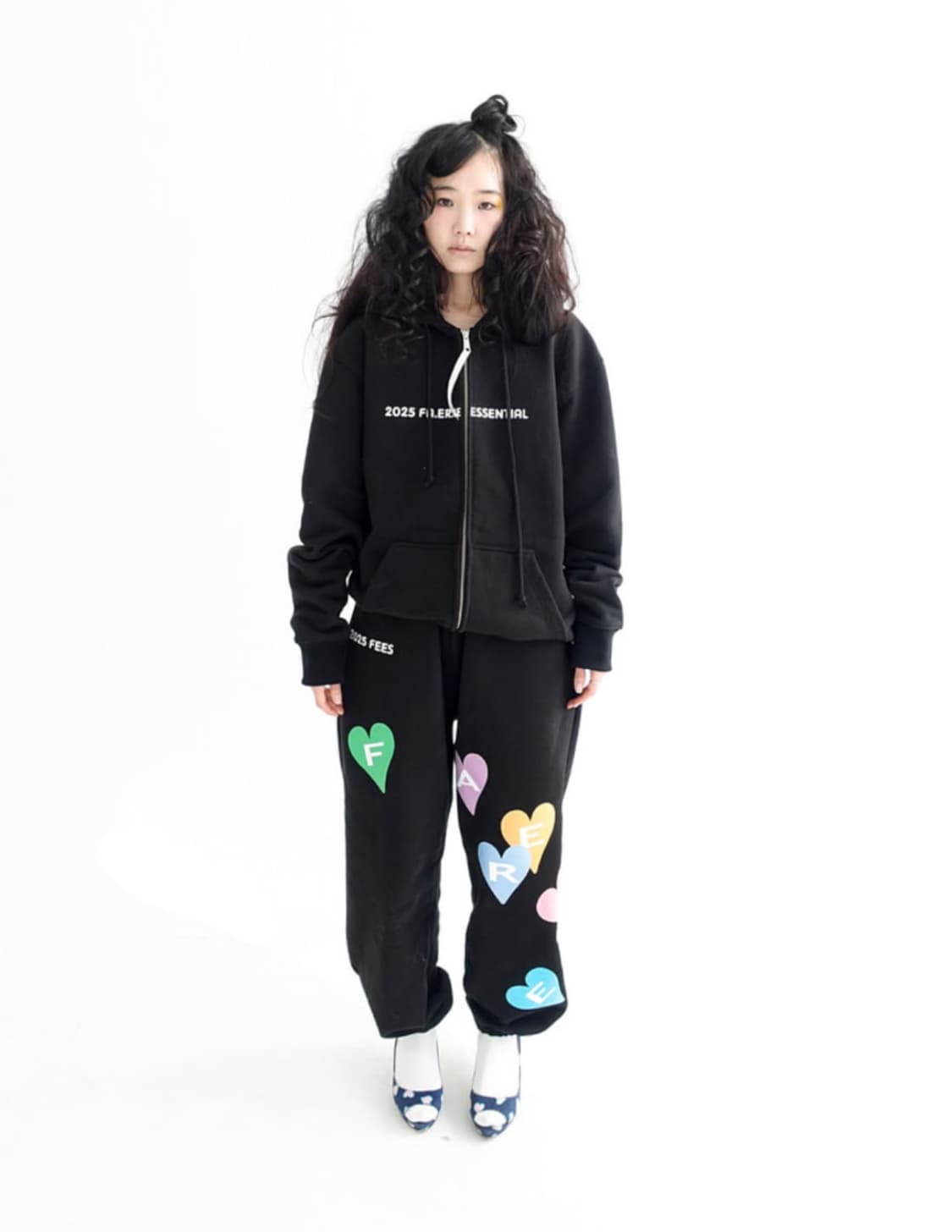 Shopfaerie 샵페어리 하트 벌룬 후드집업 블랙 상품이미지3