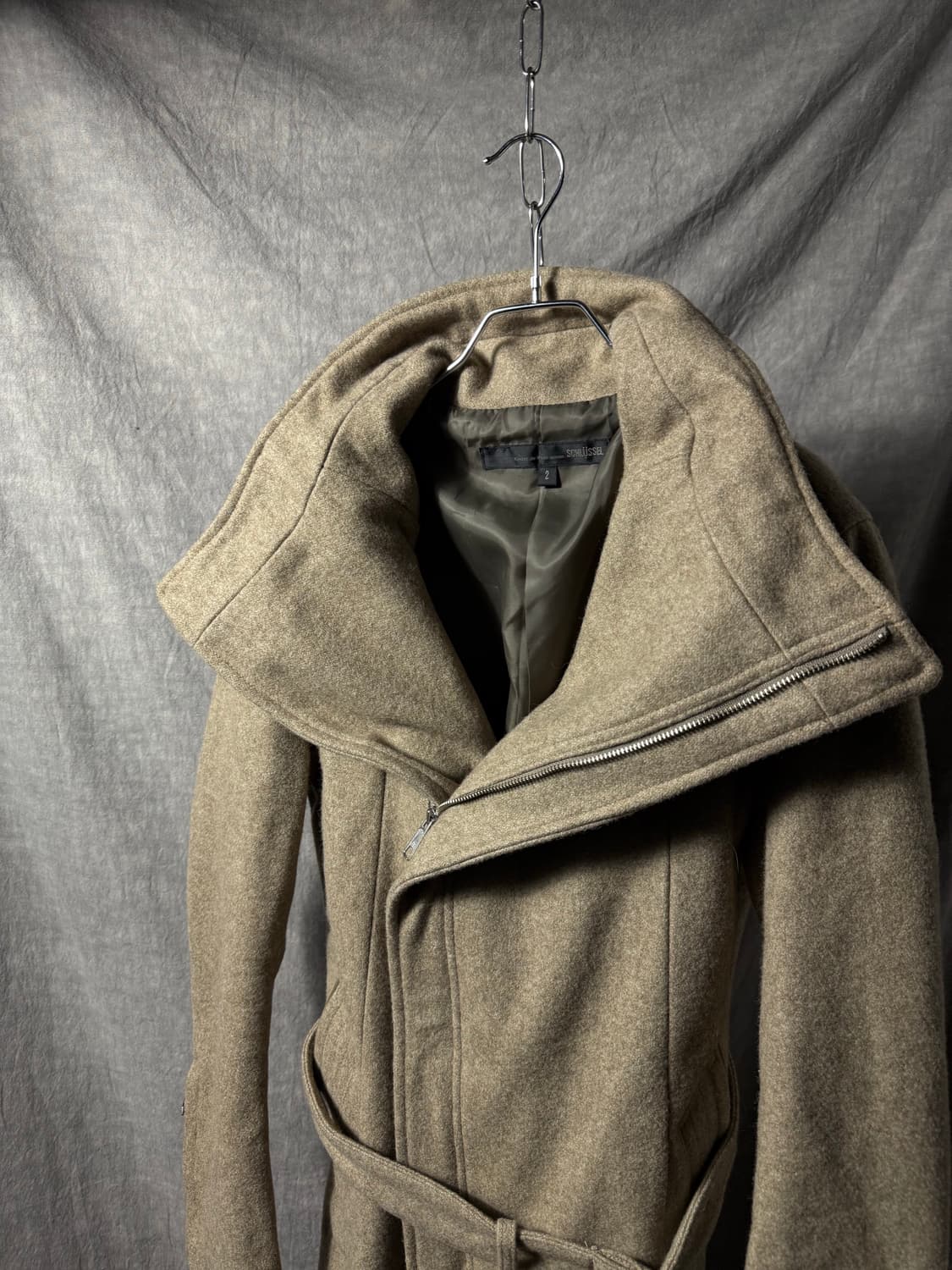 Schlussel Asymmetrical Wool Coat  상품이미지3