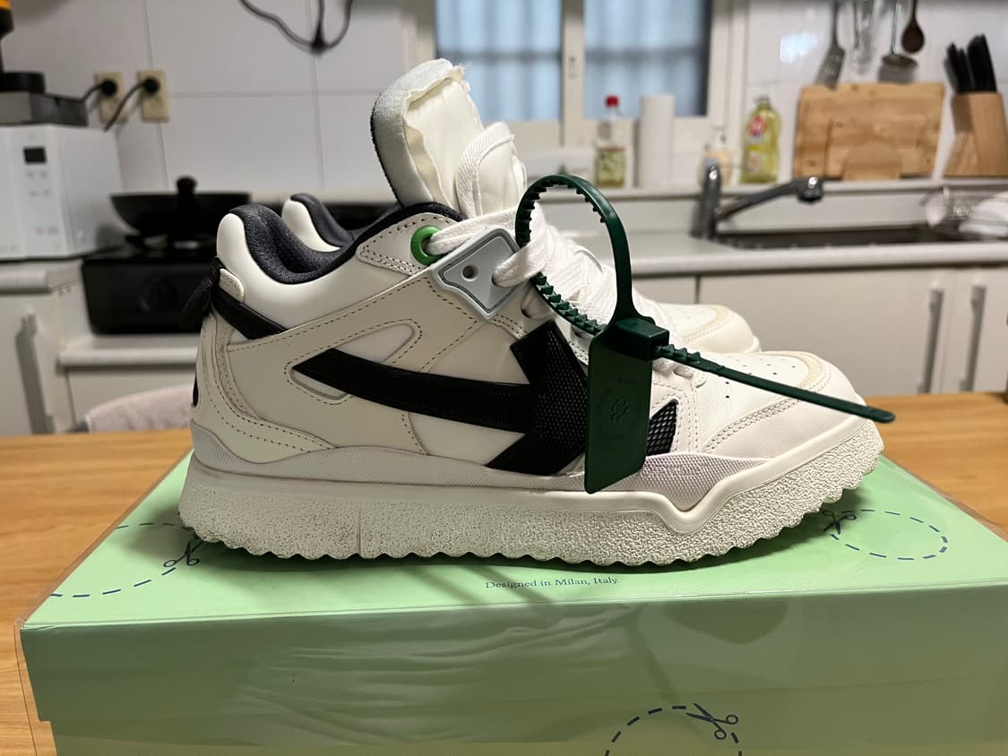 오프화이트 23ss 스펀지 미드탑 스니커즈 41사이즈 상품이미지4