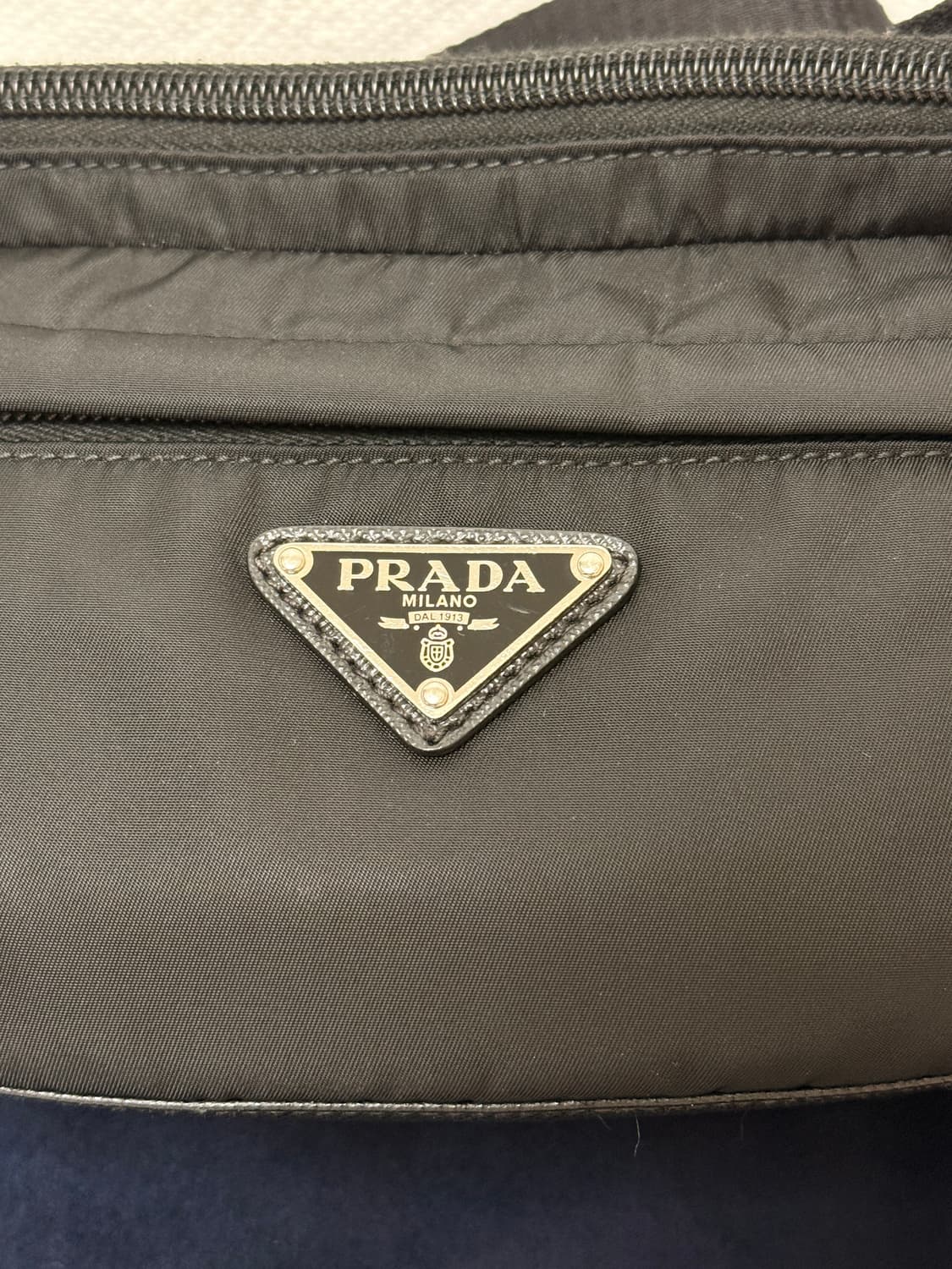 프라다 바이커백 스몰(미니) 팝니다 상품이미지4