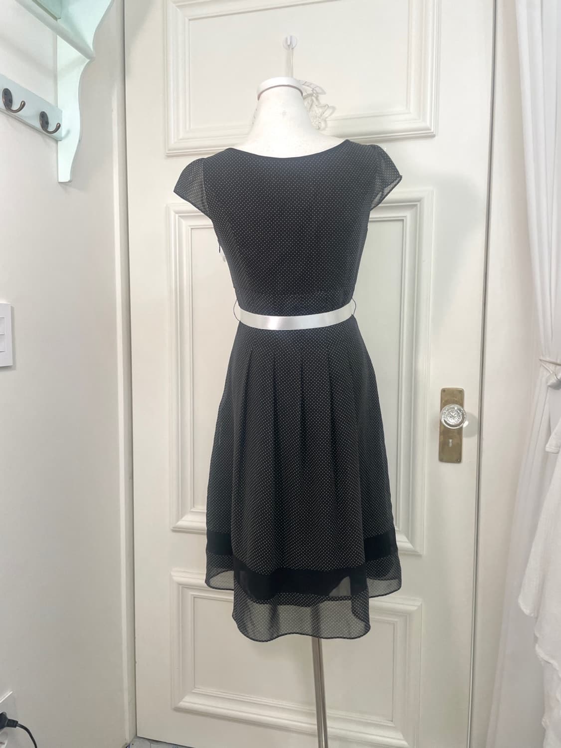 black dot cap sleeve summer midi opc 상품이미지3