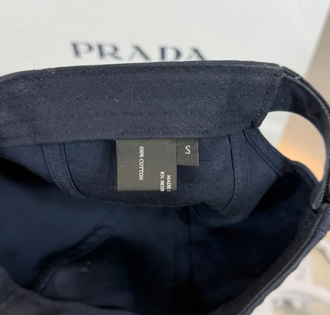 [정품] 프라다 36th 블랙컵 컬렉션 레터링 볼캡 S 상품이미지3