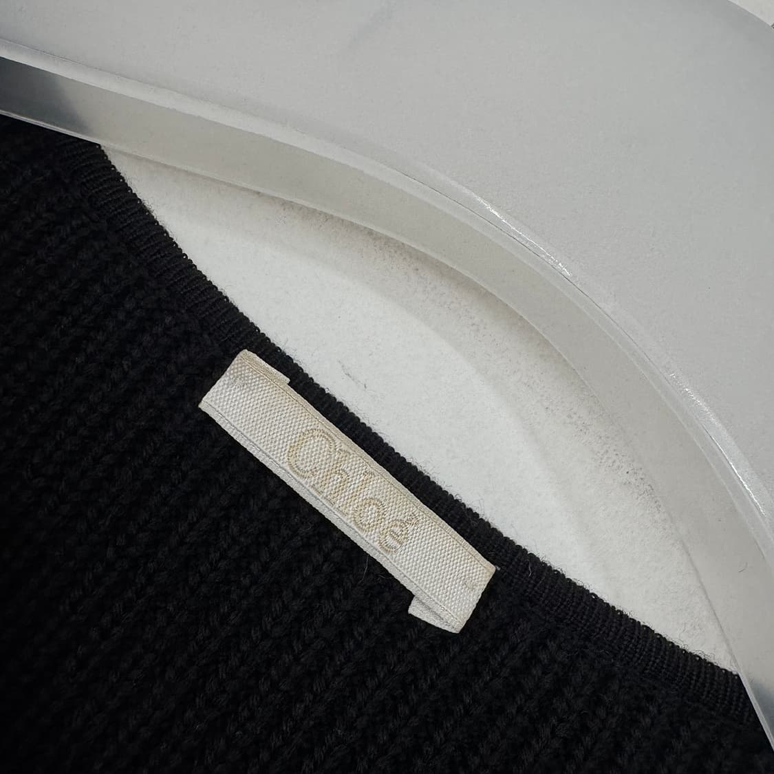 끌로에 레더 패치 울 니트 원피스 상품이미지3