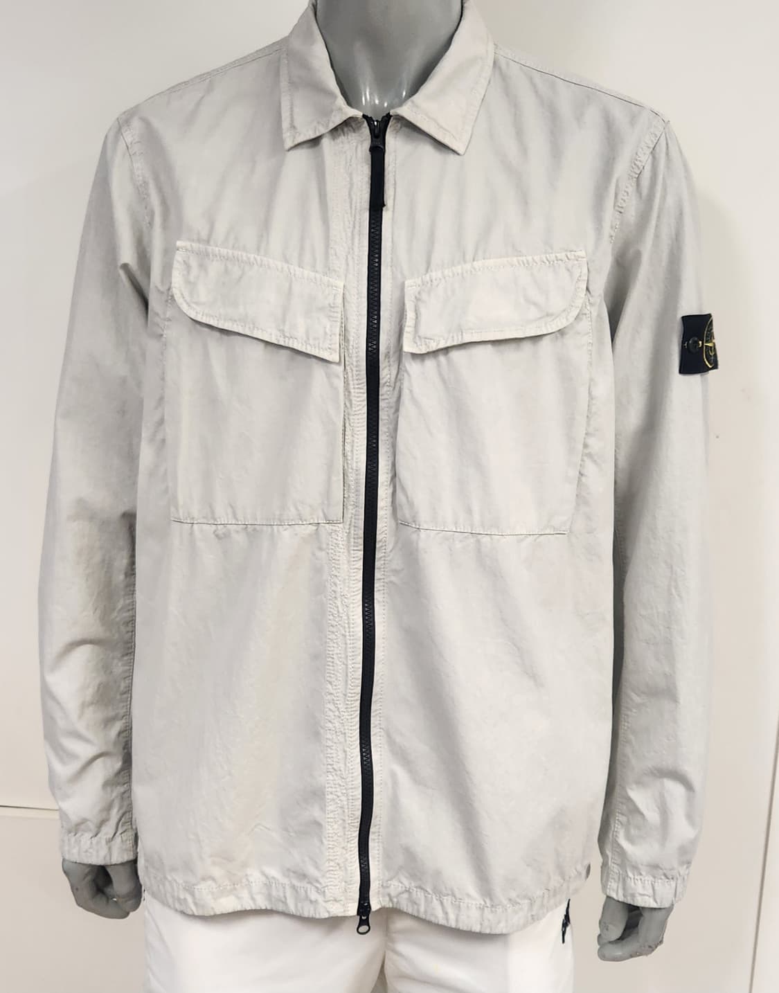 스톤아일랜드 새상품 올드이펙트 오버셔츠 22FW 라이트 그레이 XL 상품이미지2