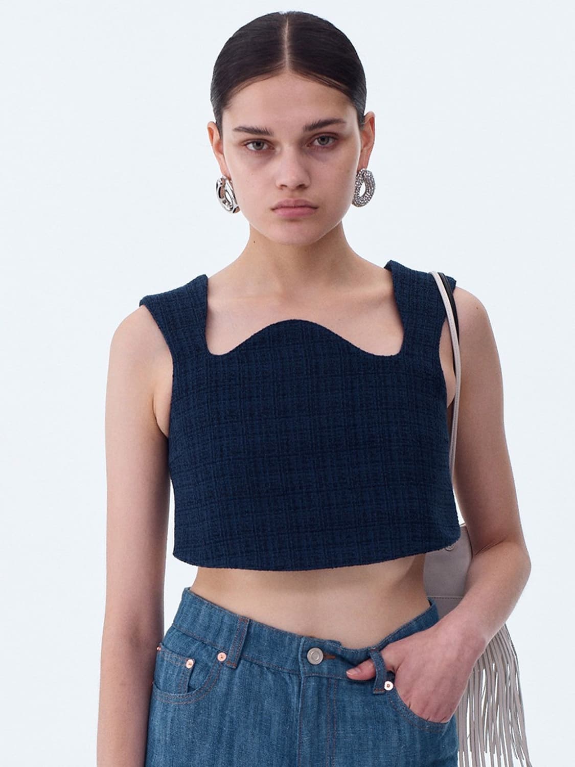 렉토 트위드 커브드 넥 크롭 탑 상품이미지1