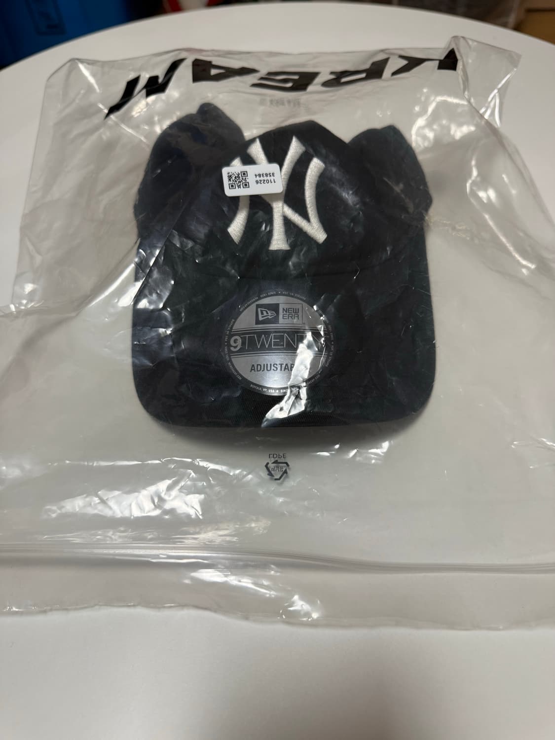 에메레온도르 x 뉴에라 양키스 블랙 볼캡 판매합니다! 상품이미지1