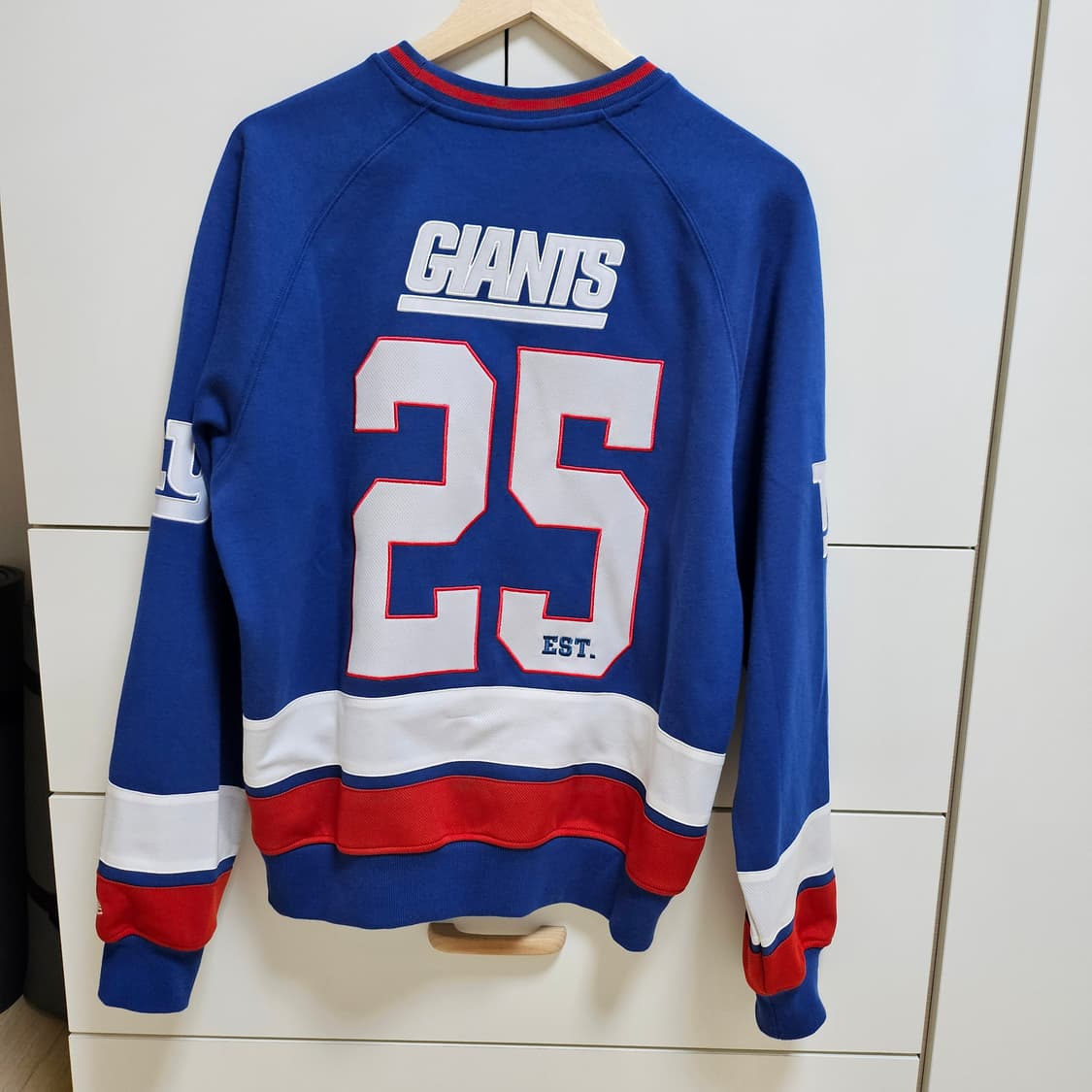 (실착1회) 뉴에라 맨투맨 딥블루 오버핏 S사이즈 상품이미지2