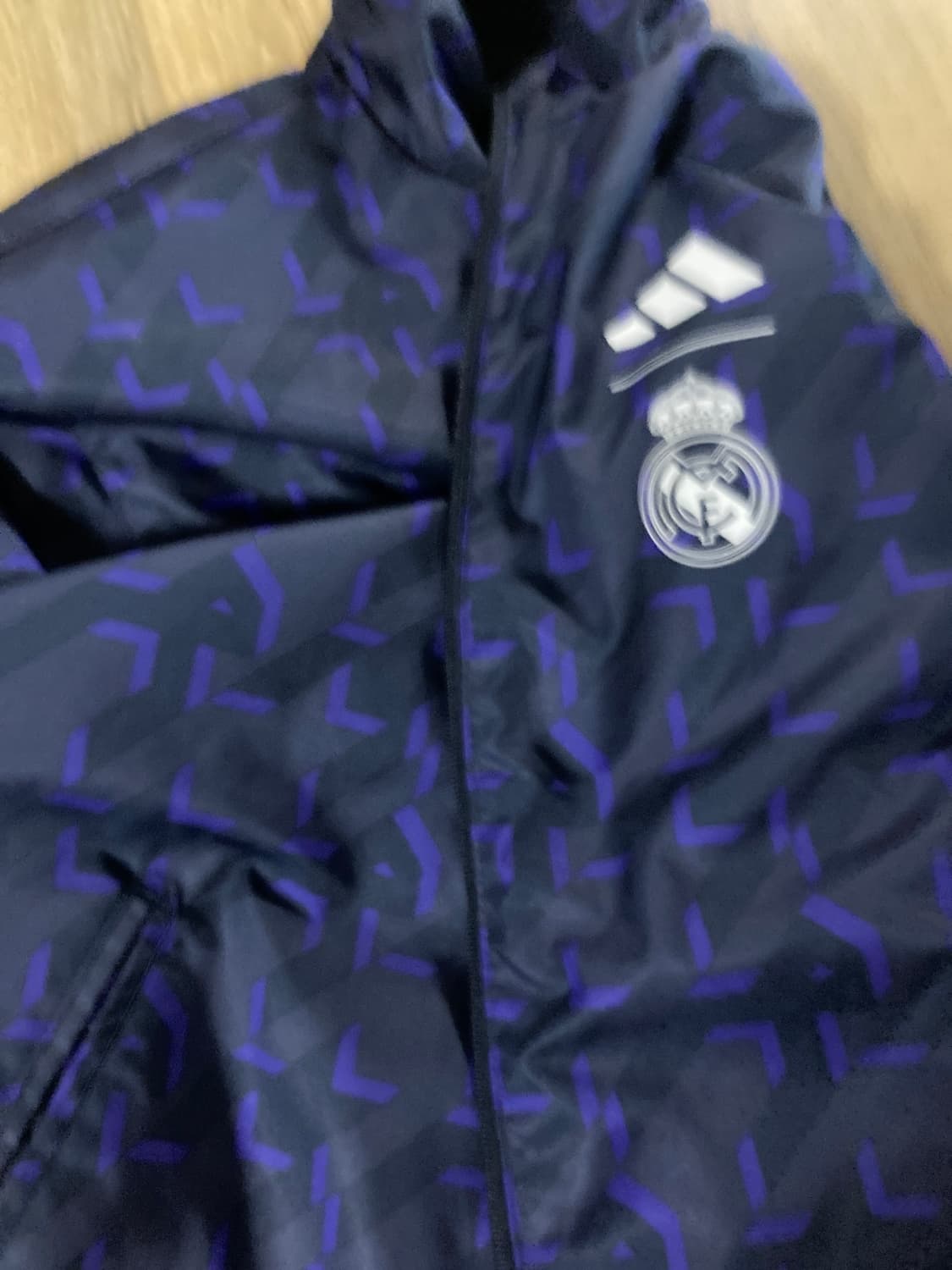 아디다스 레알마드리드 바람막이 상품이미지2