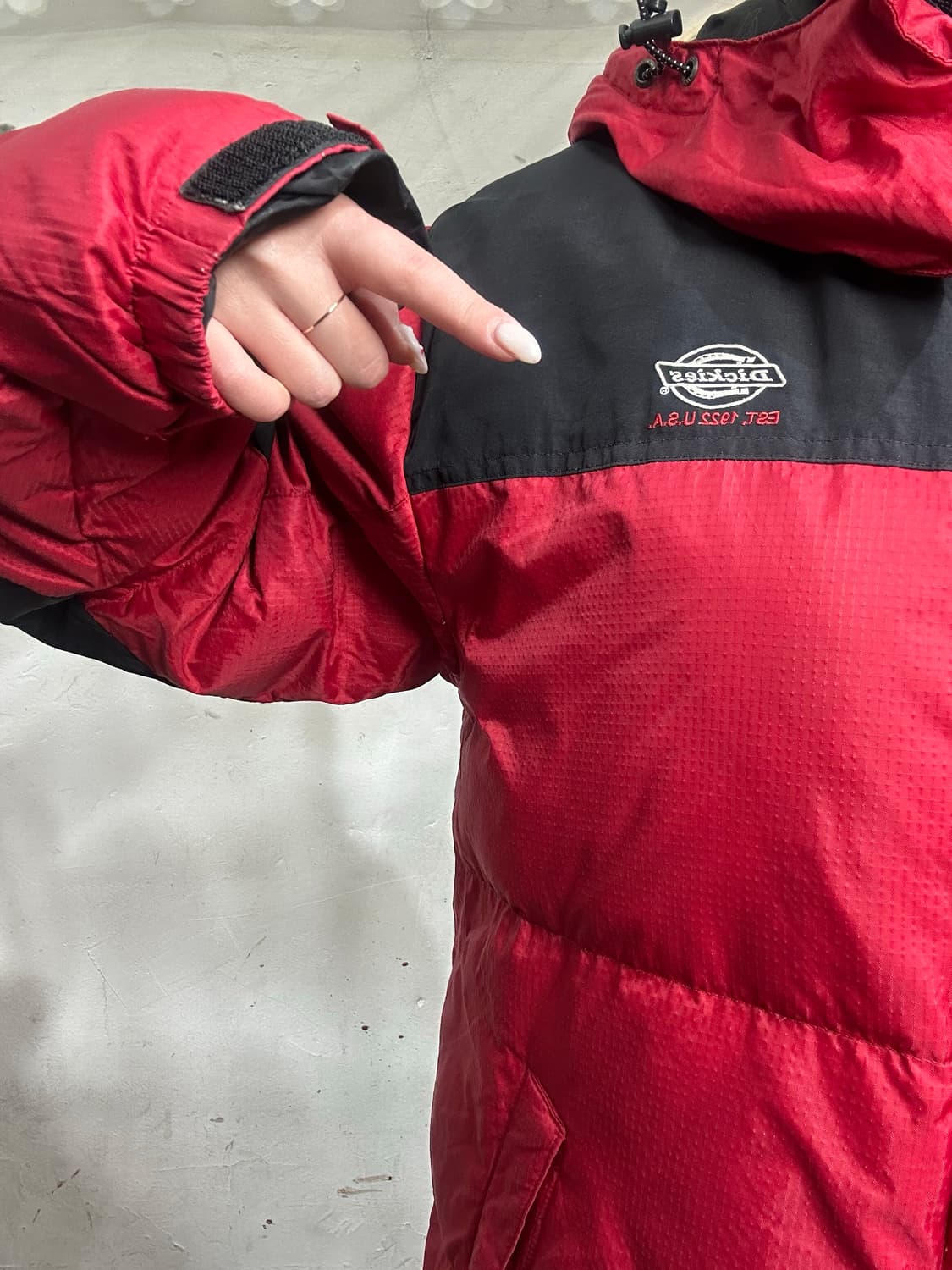 디키즈 덕다운 올드스쿨 레드 후드 패딩 점퍼 M 상품이미지4