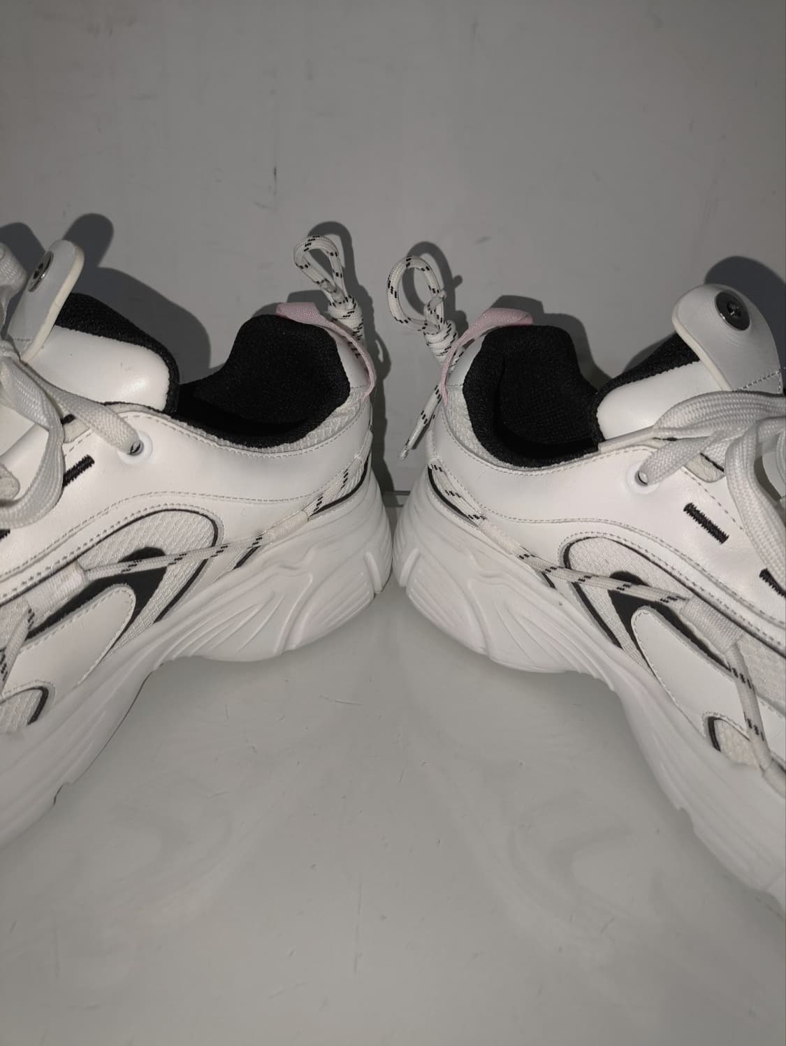 235mm 슈콤마보니 러너 스니커즈 상품이미지7